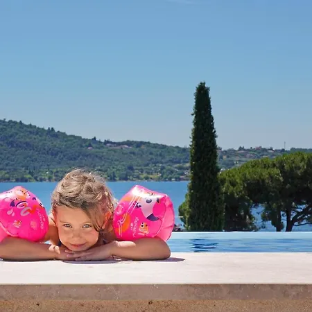 Üdülőközpont Lamasu Rioverde - Di Garda San Felice del Benaco